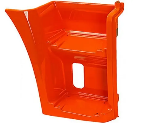 Щиток подножки правый КАМАЗ-ЕВРО с отверстием (рестайлинг) (оранжевый)