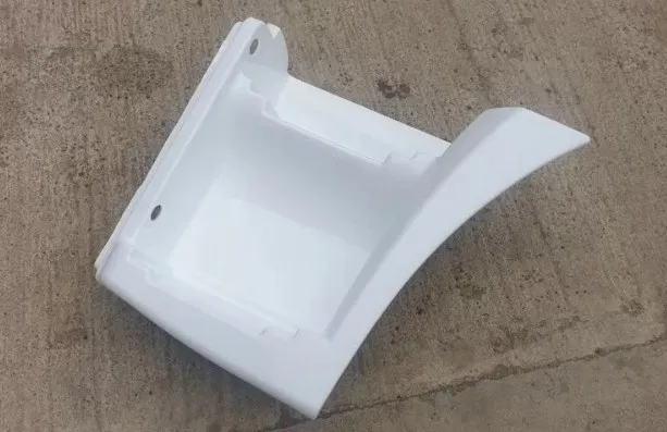 Щиток подножки левый КАМАЗ-65115 (рестайлинг) (белый)