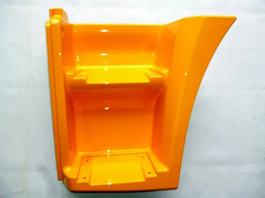 Щиток подножки левый КАМАЗ-ЕВРО (рестайлинг) (желтый)